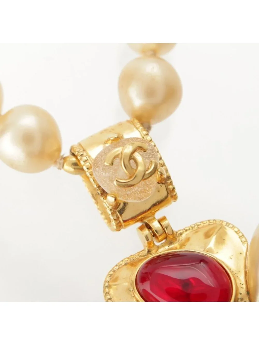 Chanel Vintage Gripoix Pearl Necklace Gold